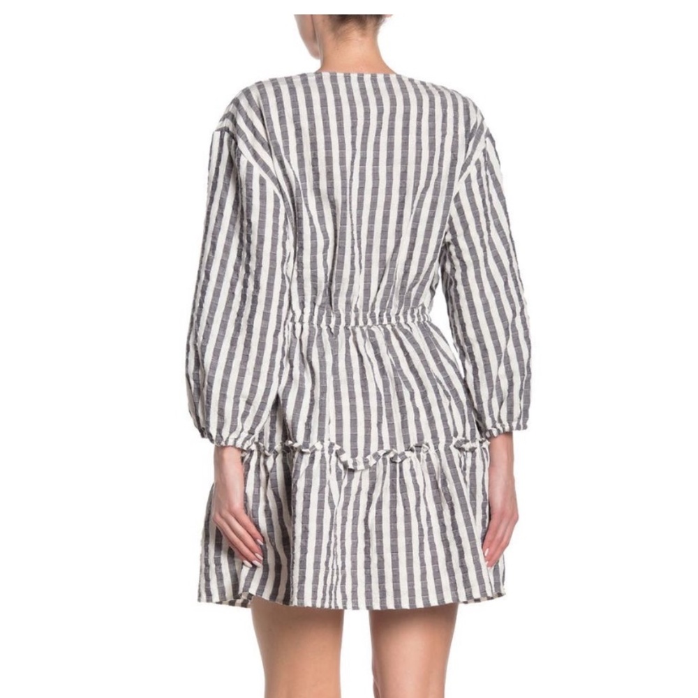 Heroes and Dreamers V-Neck Tiered Mini dress - Picture 2 of 6